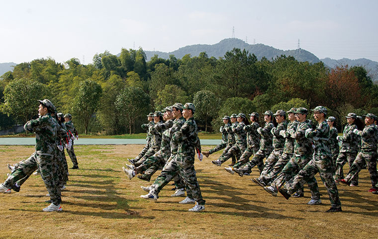 圣奧集團(tuán)2019年應(yīng)屆大學(xué)生軍訓(xùn)開營