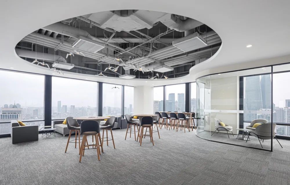 浙江圣奧辦公家具為中信銀行信銀理財(cái)提供辦公家具及空間解決方案
