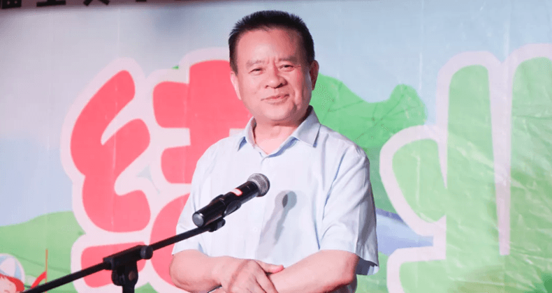 圣奧慈善基金會會長鄭明治在圣奧小候鳥暑期班結業典禮發言