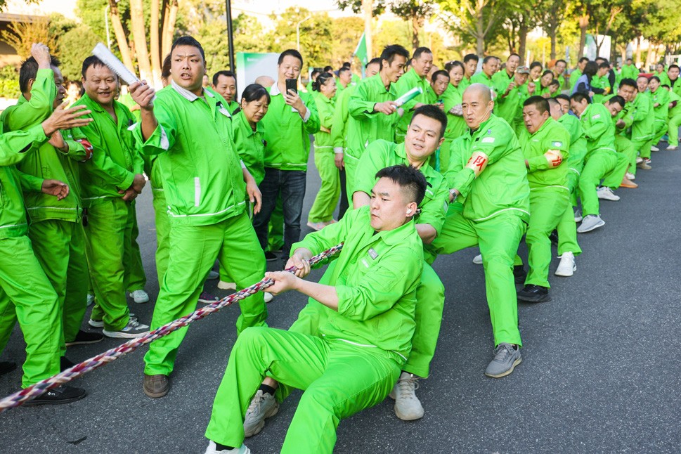 圣奧2024第五屆辦公生活節&匠人日現場活動圖拔河比賽